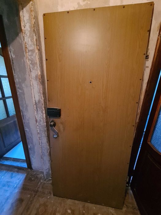 Дверь входная металлическая 870 х 2010