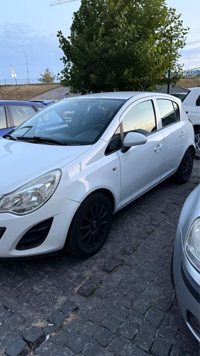 Opel Corsa 2011 рік 200 км , 1.4 бензін , міханіка