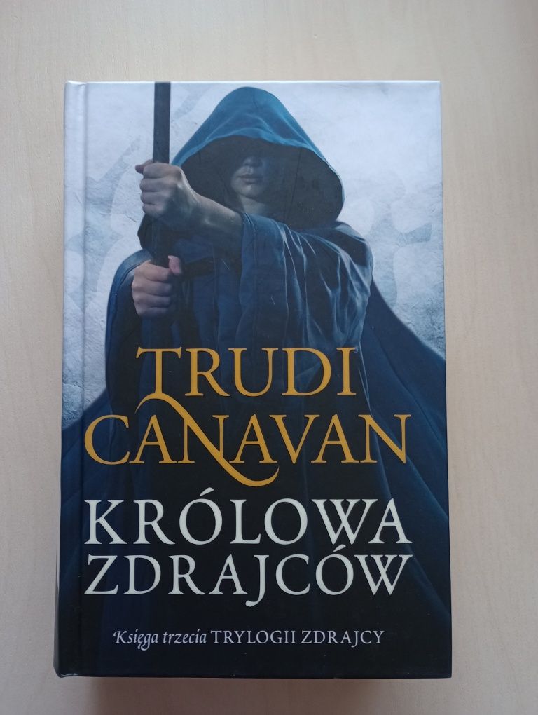 Książka ,,Królowa zdrajców"