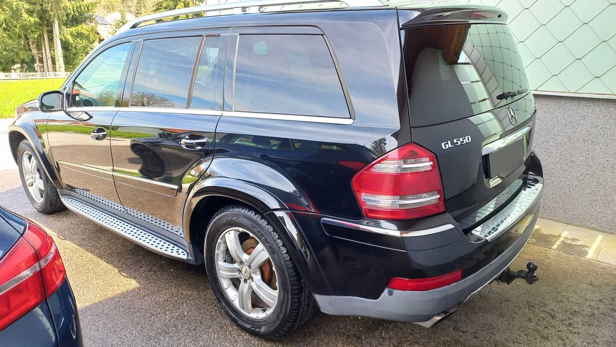 Mercedes Benz GL 550