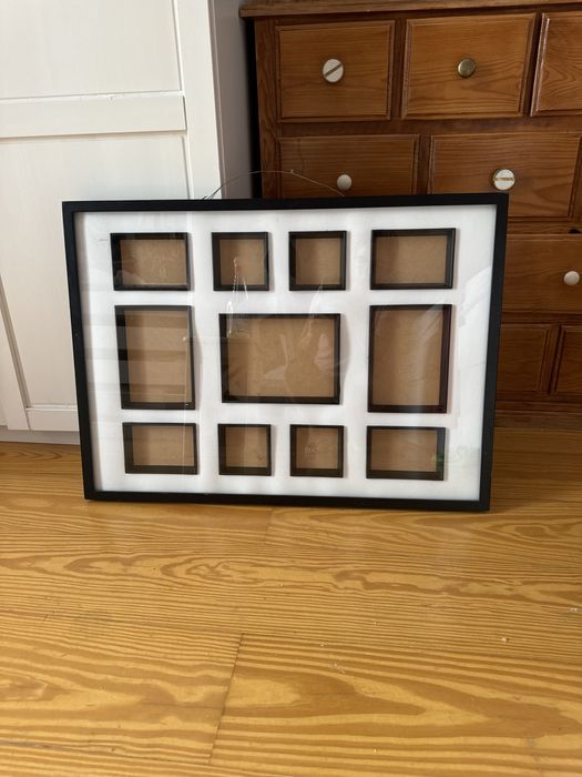 Moldura para 11 fotografias