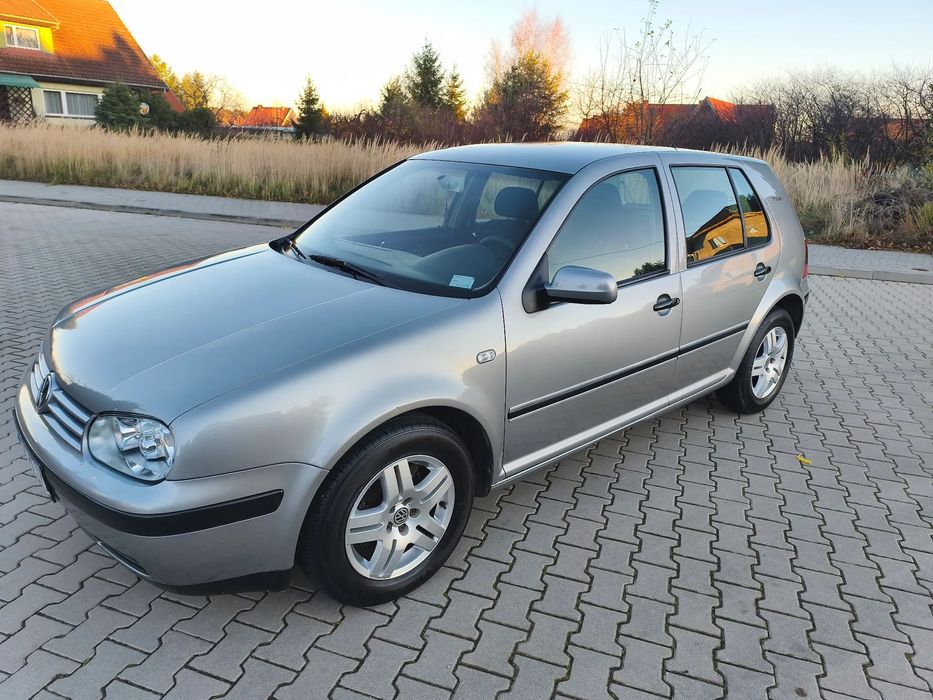 Volkswagen Golf 1.6 105KM-Klima-Zarejestrowany-Bez korozji-SUPER STAN!!!