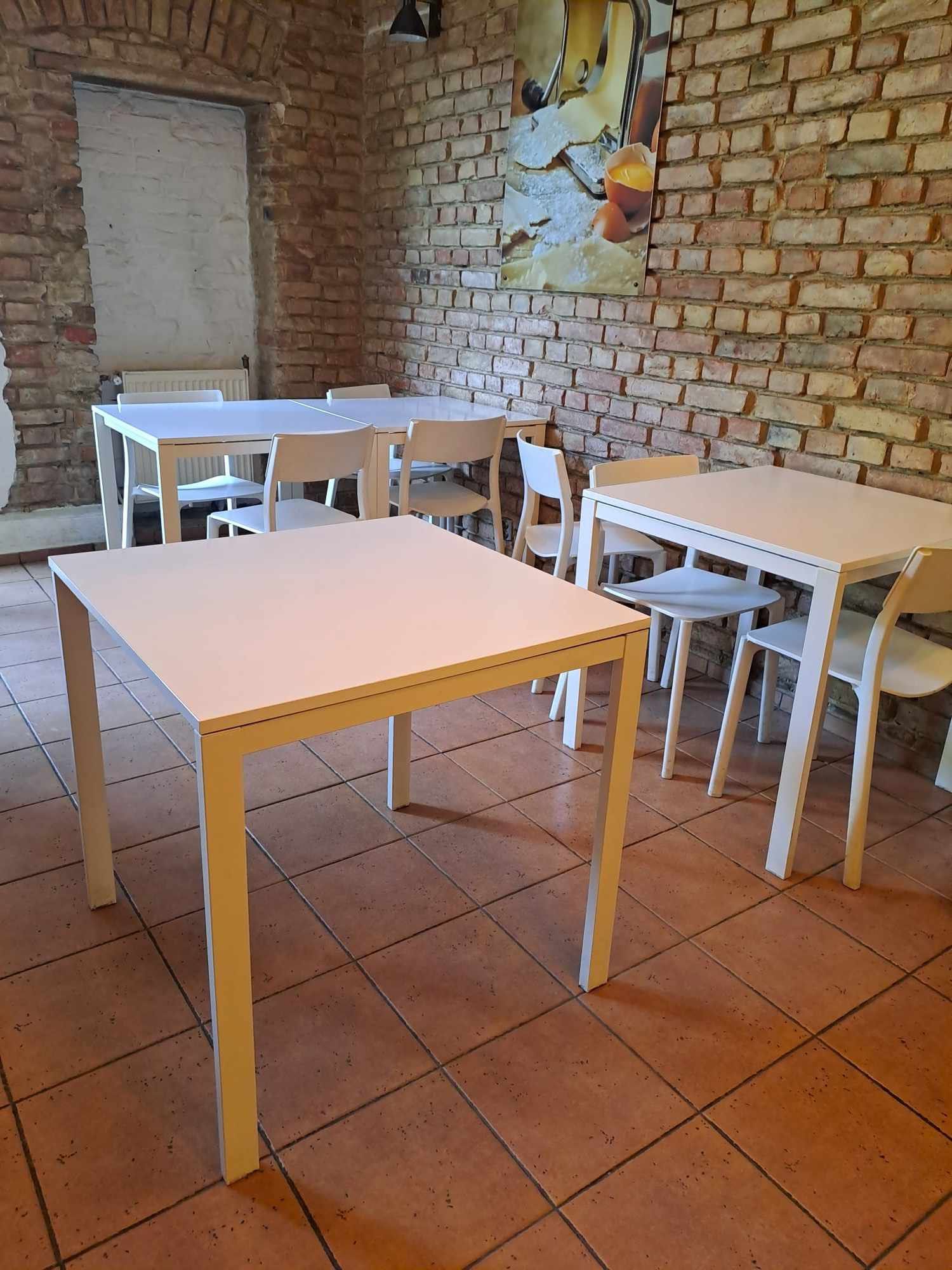 Stół biały - 75x75 cm