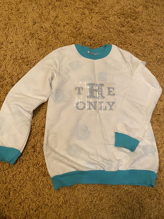 Продаю детскую кофточку