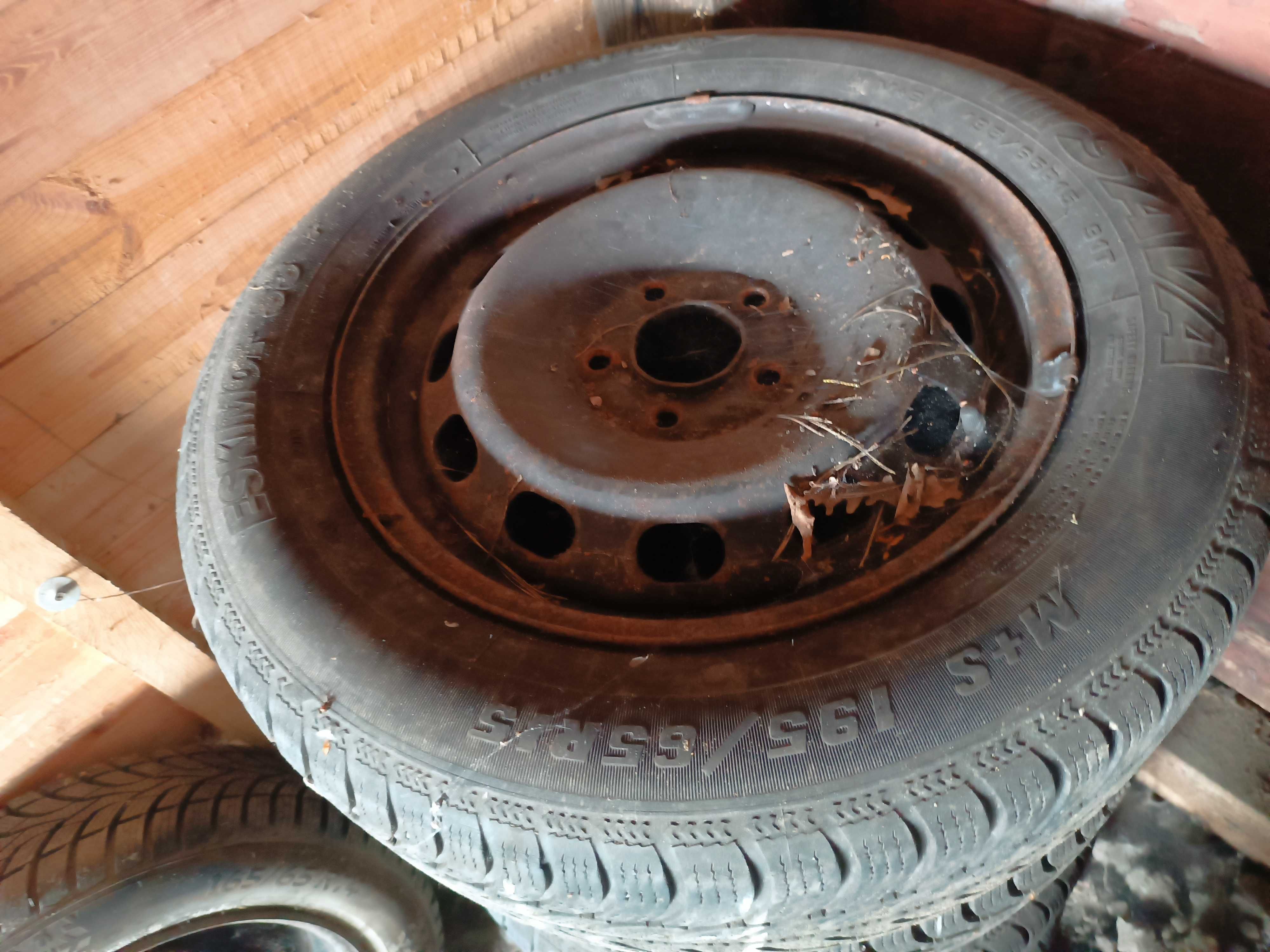 koła ford focus mk 2  opony letnie i zimowe po 4 sztuki z felgami
