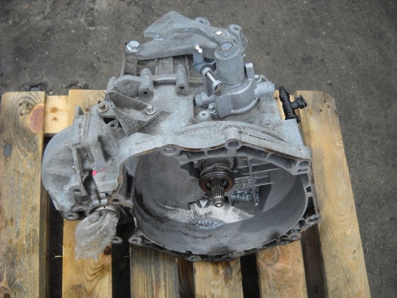 Skrzynia BIEGÓW Opel Insignia 1.8 16V /M32/ 2009r