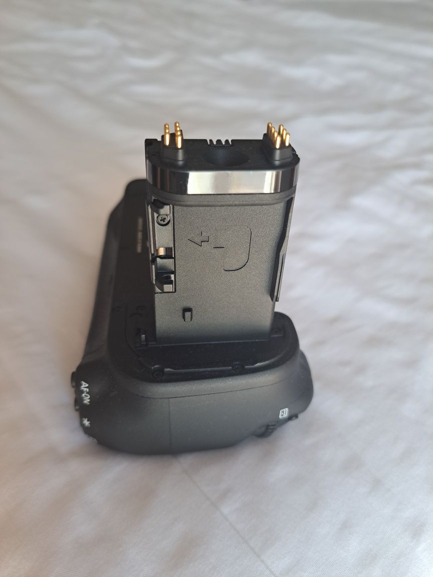 Battery Grip Canon BG-E21 orginalny