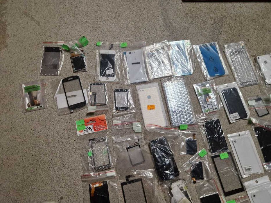 Wyświetlacze dotyki wyprzedaż magazynu–  sprawne, do serwisu