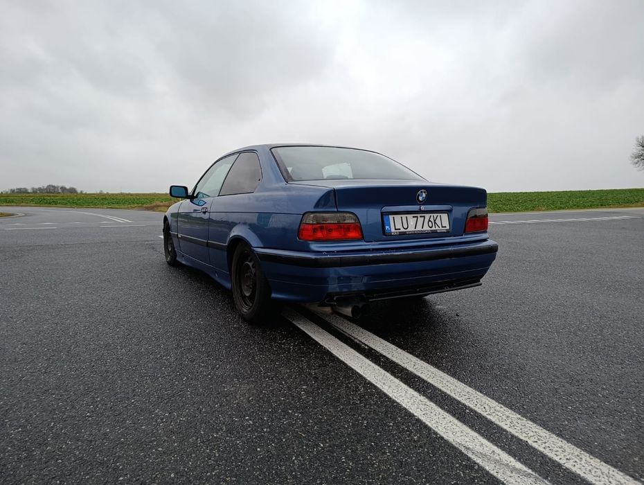 Ładna E36 coupe .