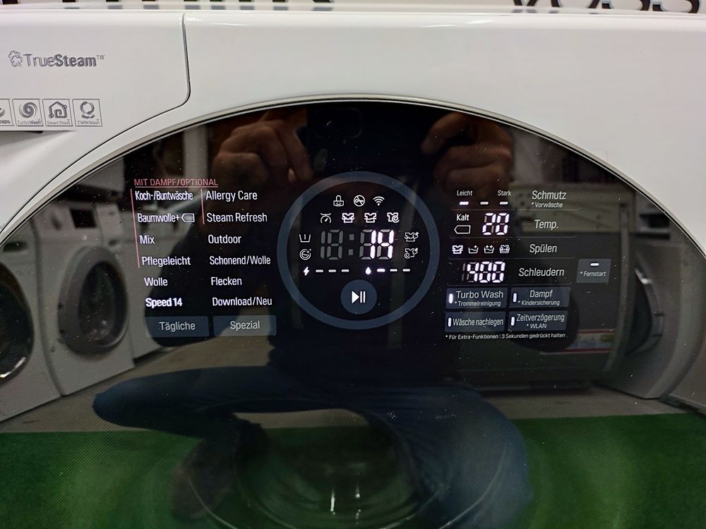Пральна машина LG ThinQ Direct Drive 10kg AIDD, TrueSteam, TurboWash