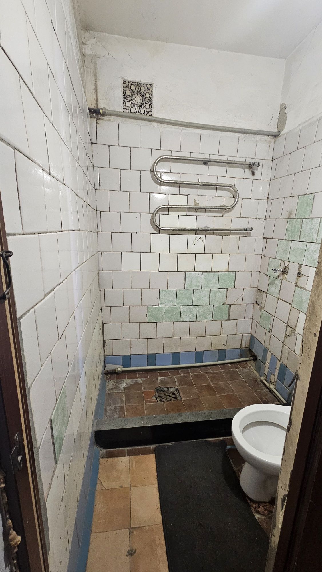 Продам півбудинку Миколаївка під бізнес