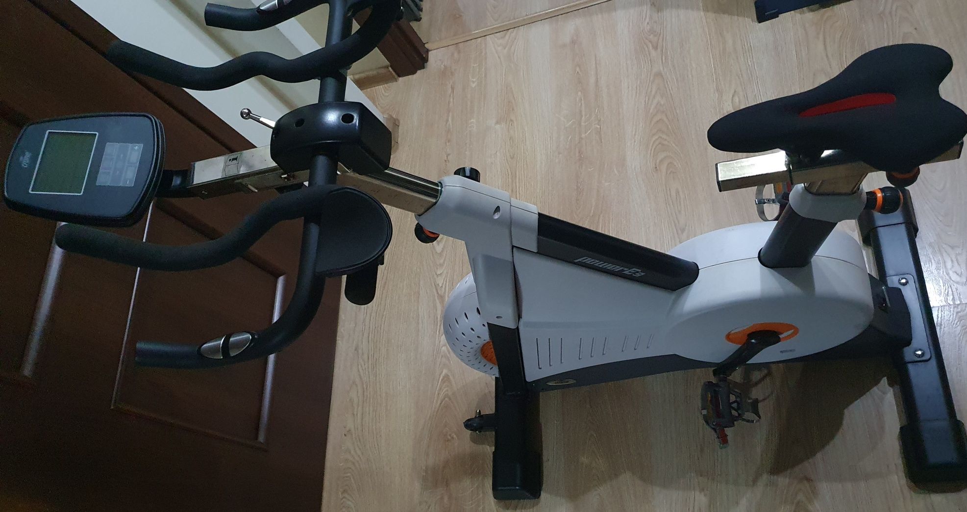 Rower treningowy spinningowy CRANE POWER E9