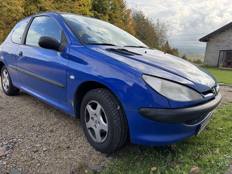 Peugeot 206 uszkodzony