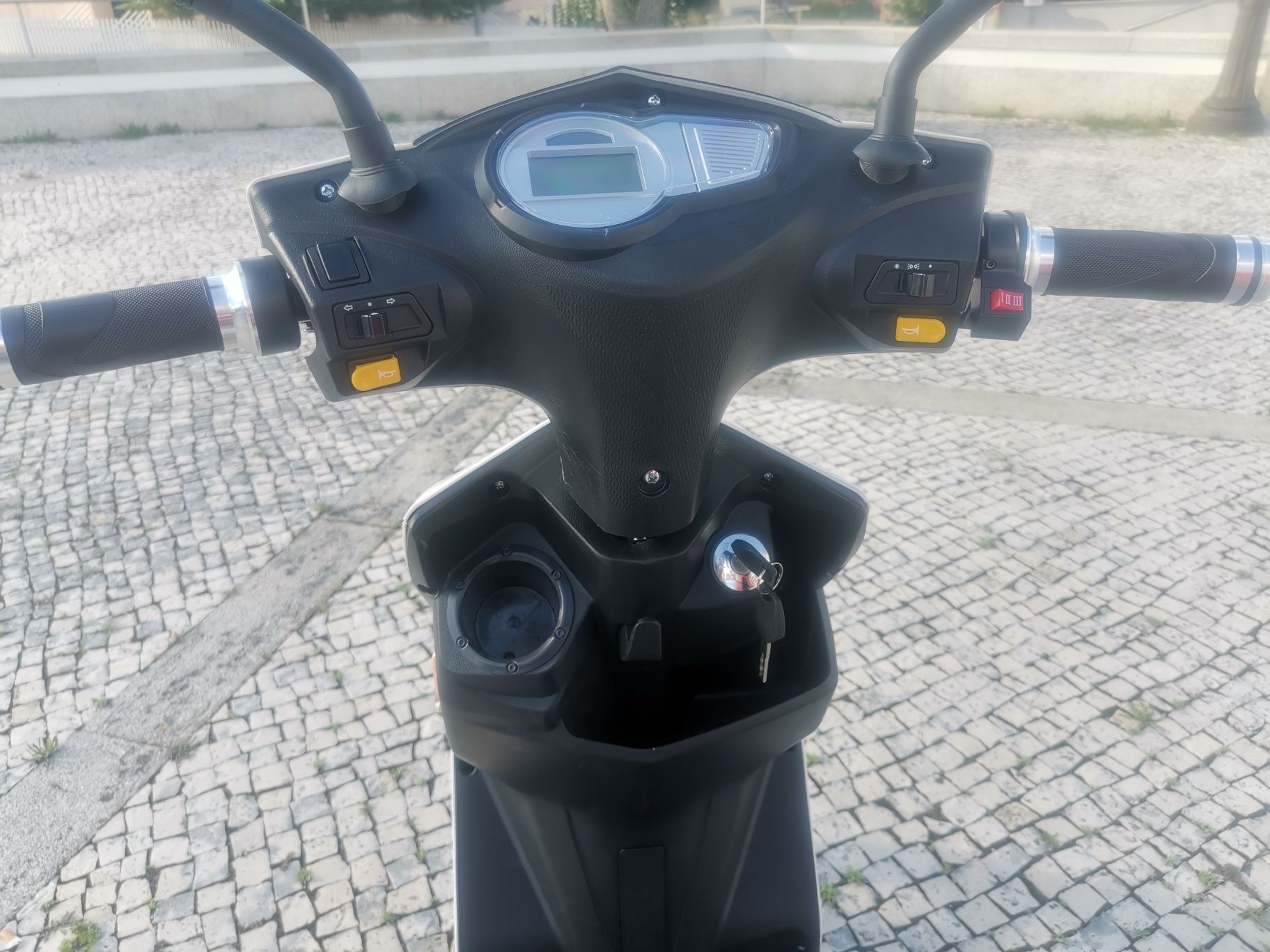 Mota Scooter elétrica bicicleta eléctrica Seventeen 60V 20Ah SLA Lítio