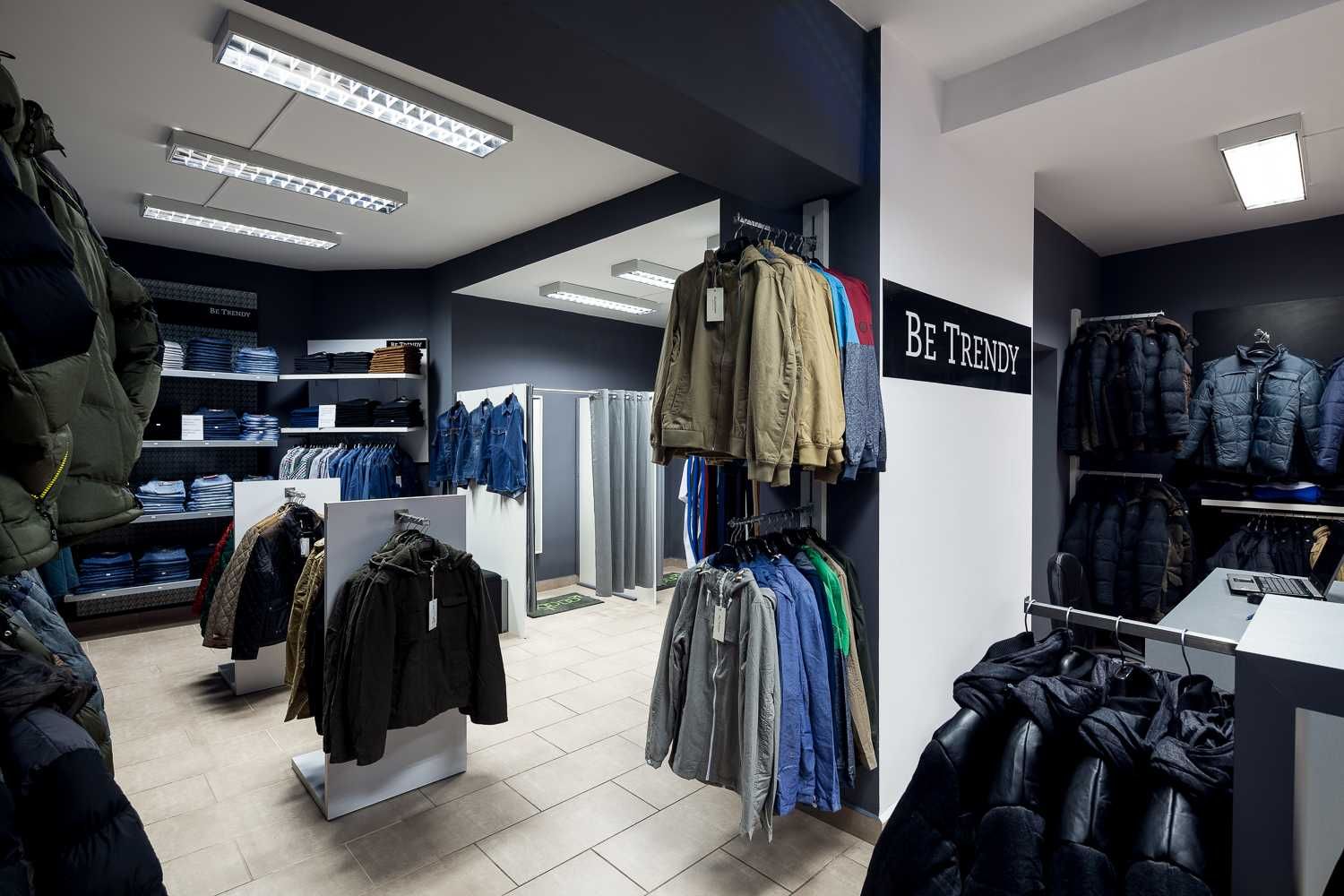 Meble wyposażenie sklepu odzieżowego modułowe na 70-120m2 pow. sklepu