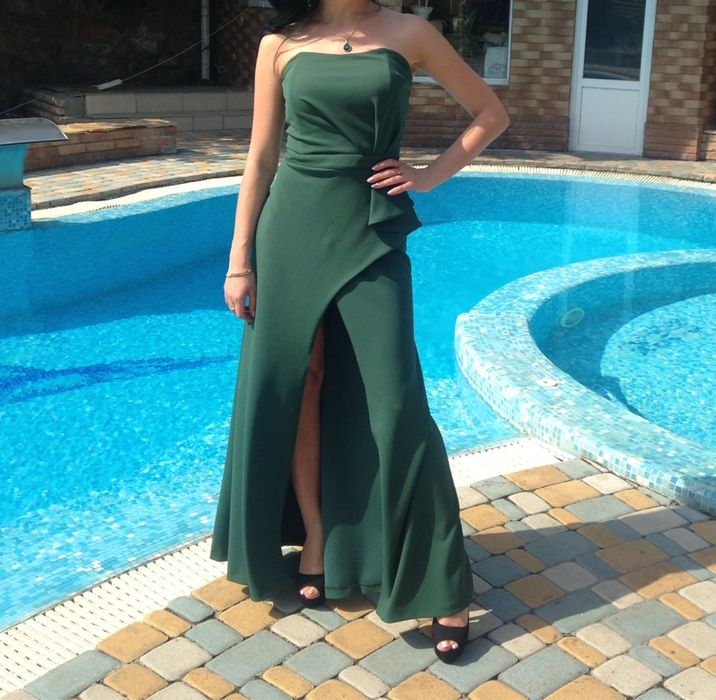 Сукня вечірня з розрізом