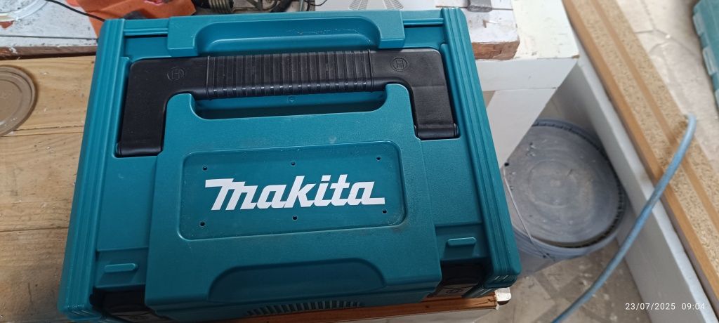 Rebarbadora a bateria
