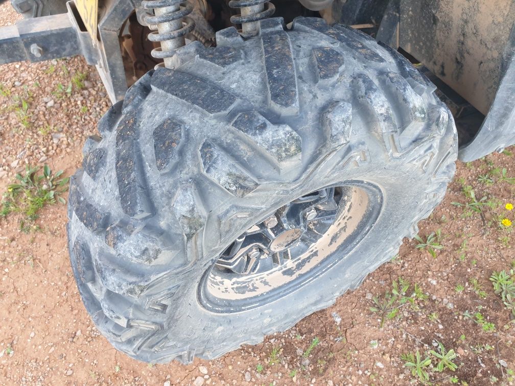 SSV Buggy 4 lugares motor CFMOTO 600cc xinyang de 2014 20 mil kms troc