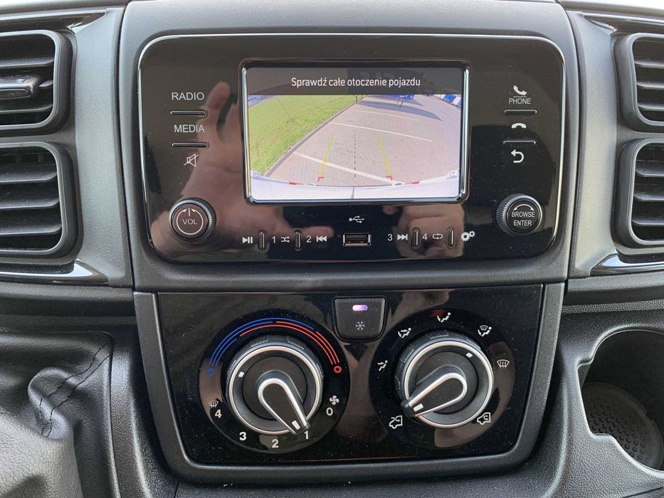 Wypożyczalnia aut dostawczych, Wynajem blaszaka dostawczaka Ducato 4m