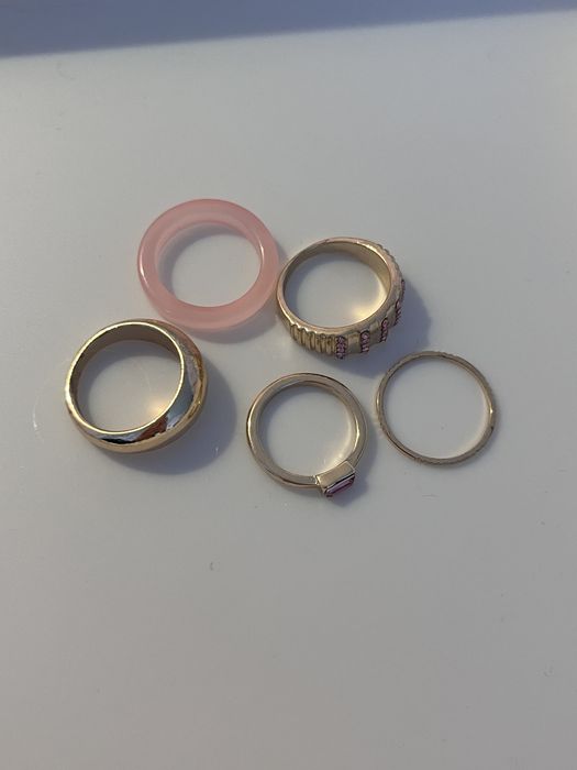 Zestwa pierścionków