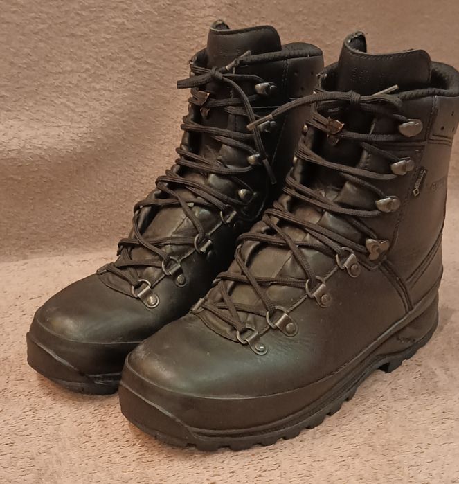 Черевики чоловічі Lowa трекінгові Mountain