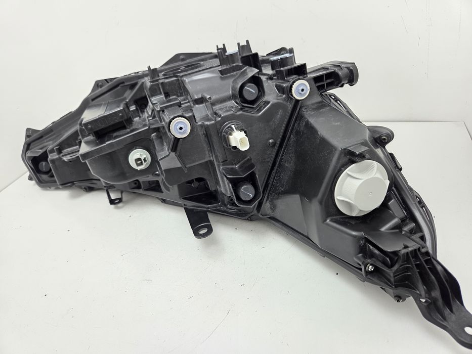 Фара ліва Lexus NX 2022-2025 USA