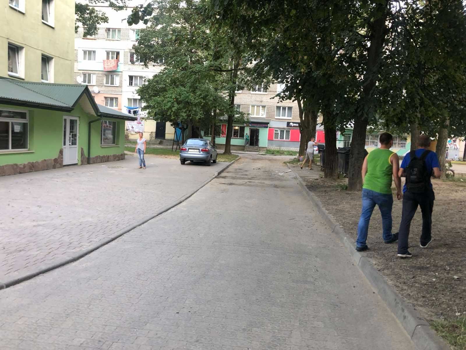 Оренда нежитлового фасадного приміщення у Новояворівську
