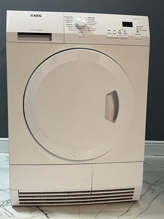 Сушильна машина Aeg