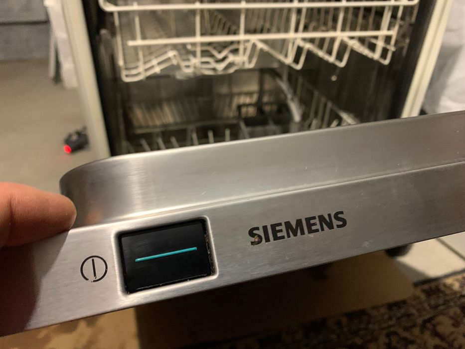 Посудомийна машина siemens