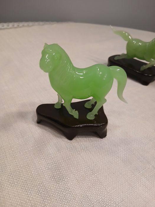 Figurki kolekcjonerskie że jadeitu