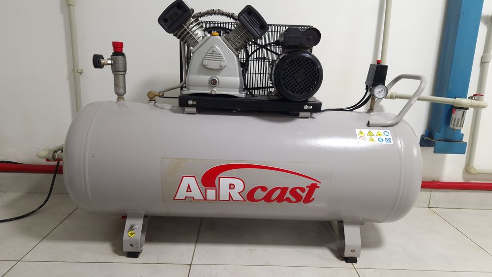 Компрессор поршневой Aircast СБ4/С-200.LB30А