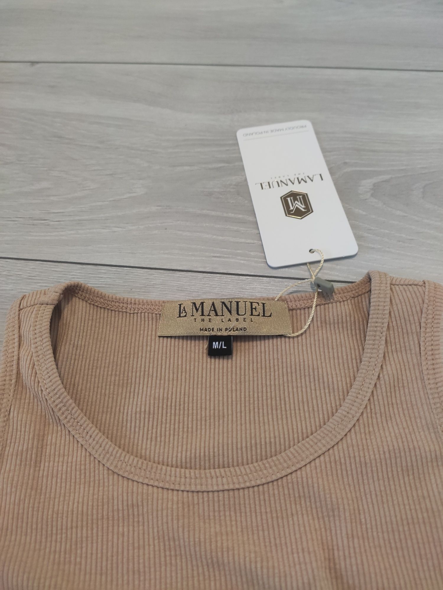 Top t-shirt La Manuel rozmiar M / L beżowy
