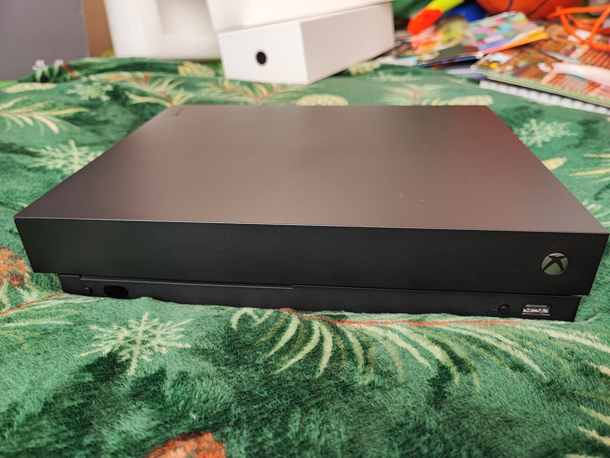 Konsola Xbox One X 1TB 4K HDR Uszkodzona