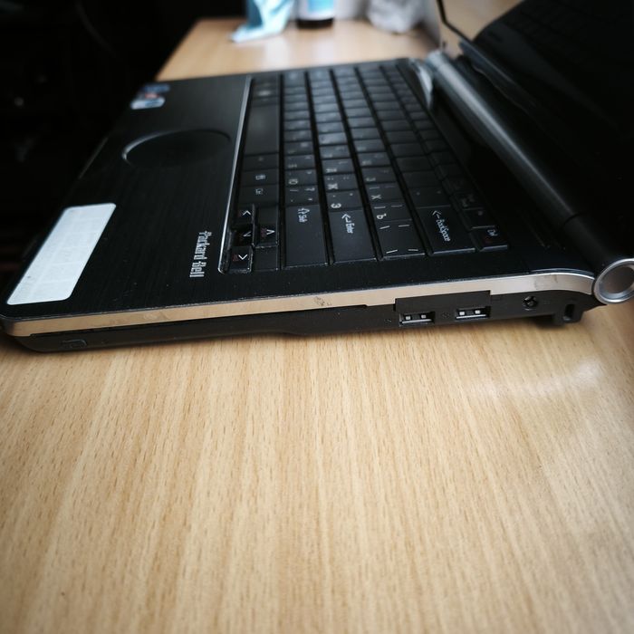 Ноутбук,DVD проигрыватель