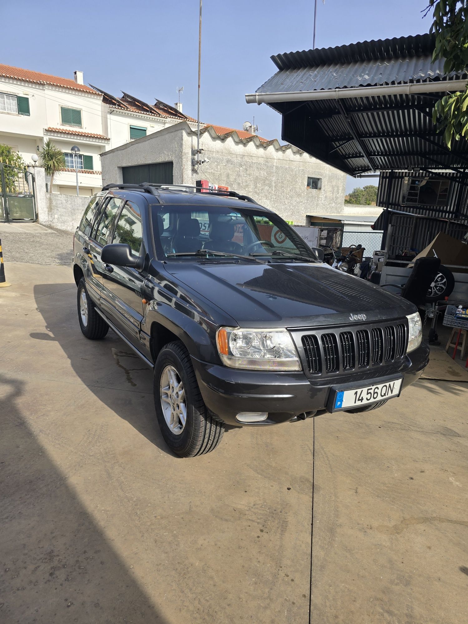 Jeep Grand Cherokee Quadra-Drive