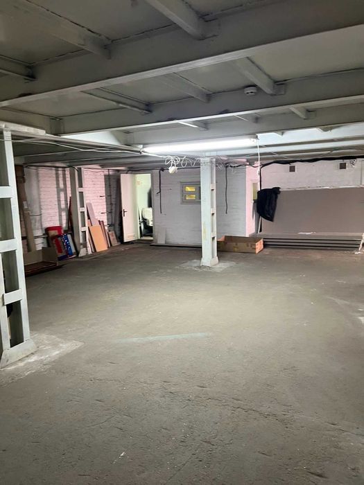 Оренда великого складського приміщення, вул. М.Краснова