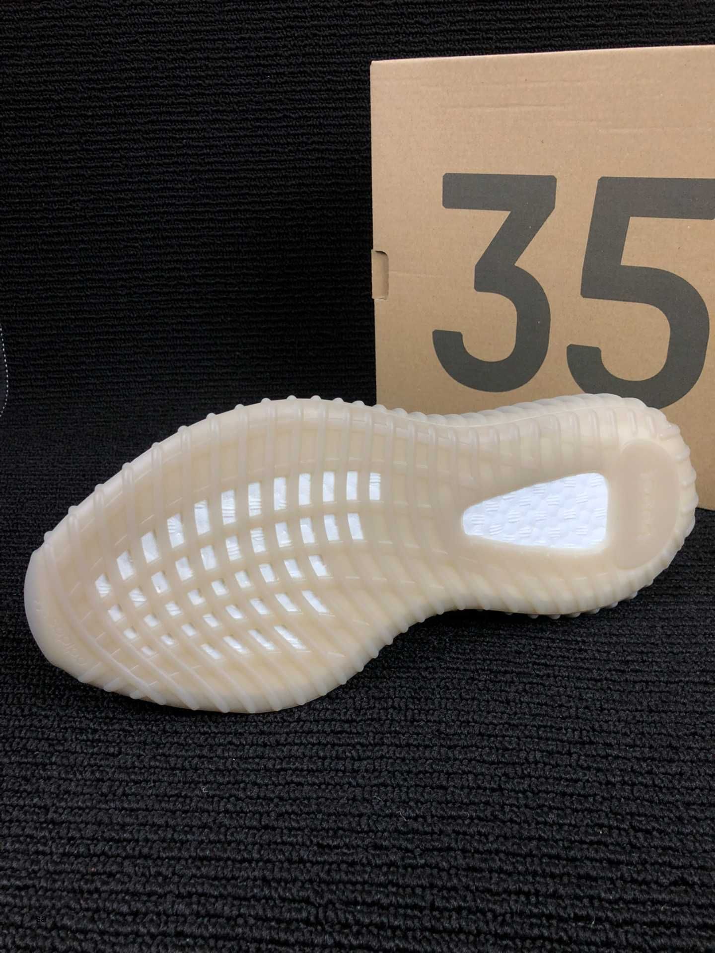 Buty męskie adidasYeezy Boost 350V2 Slate nowy  R.41