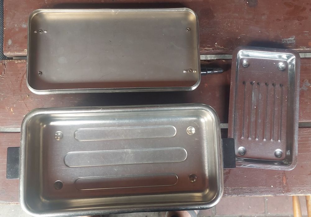 Pojemnik na narzędzie chirurgiczne