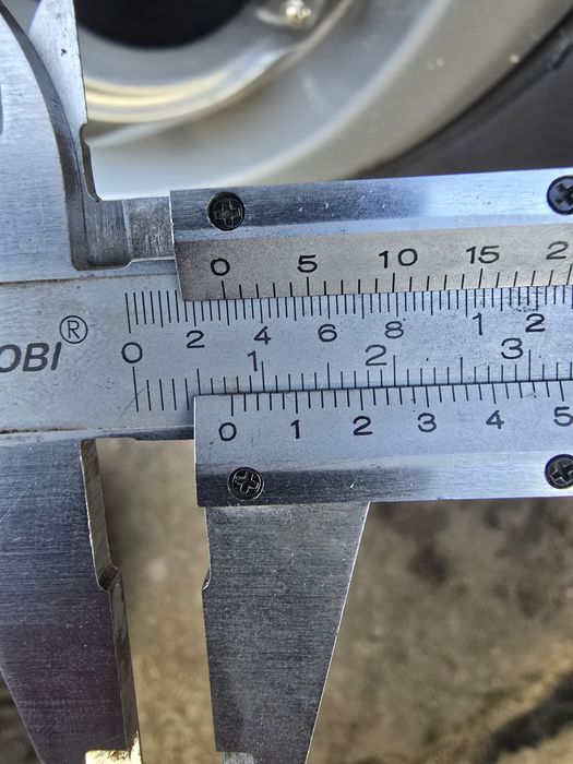Шини  BRIDGESTOUNE A/T 285/60 R18