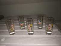 Copos de licor antigos