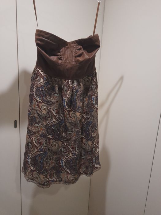 Vestido Stradivarius Novo