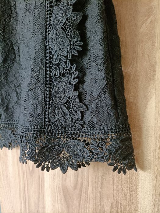 Czarna bluzka bez rękawów na ramiączka M/38 Stradivarius