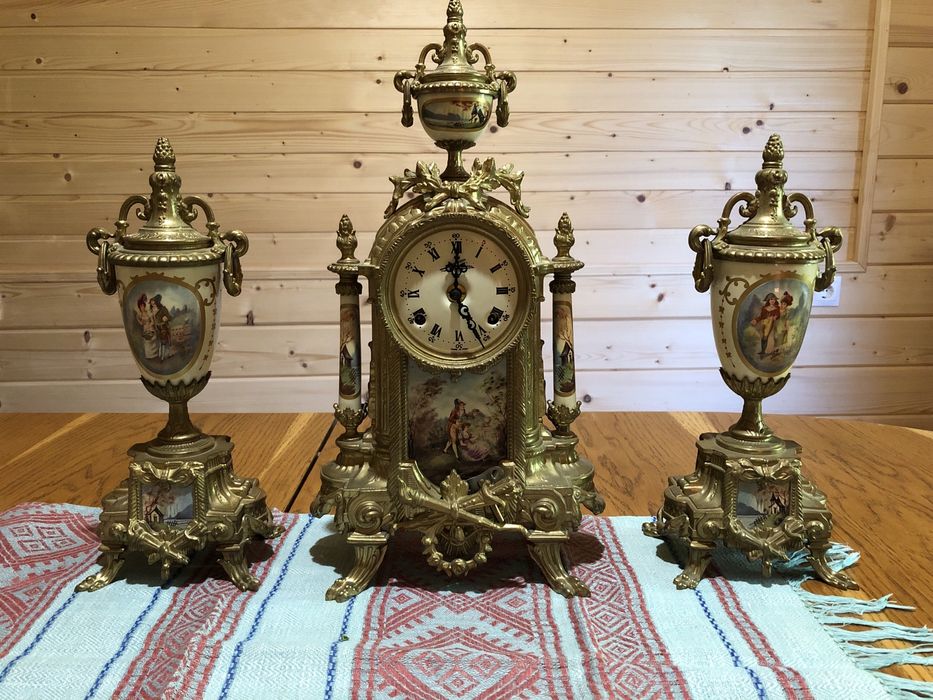 Італійський антикварний камінний годинник 1980-ті роки.