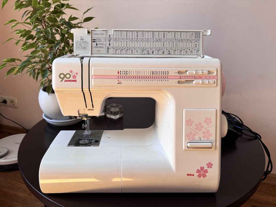 Швейна машина Janome 90A