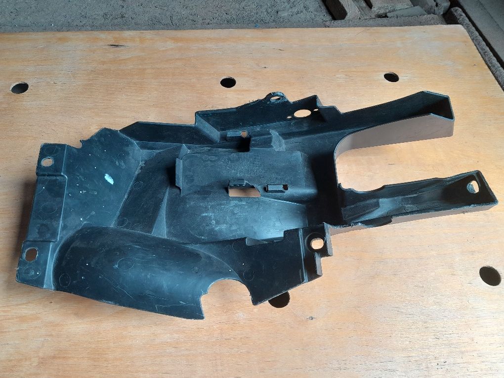 Підкрилок, бризговик Yamaha FZ6N FZ6S  2004-09р.