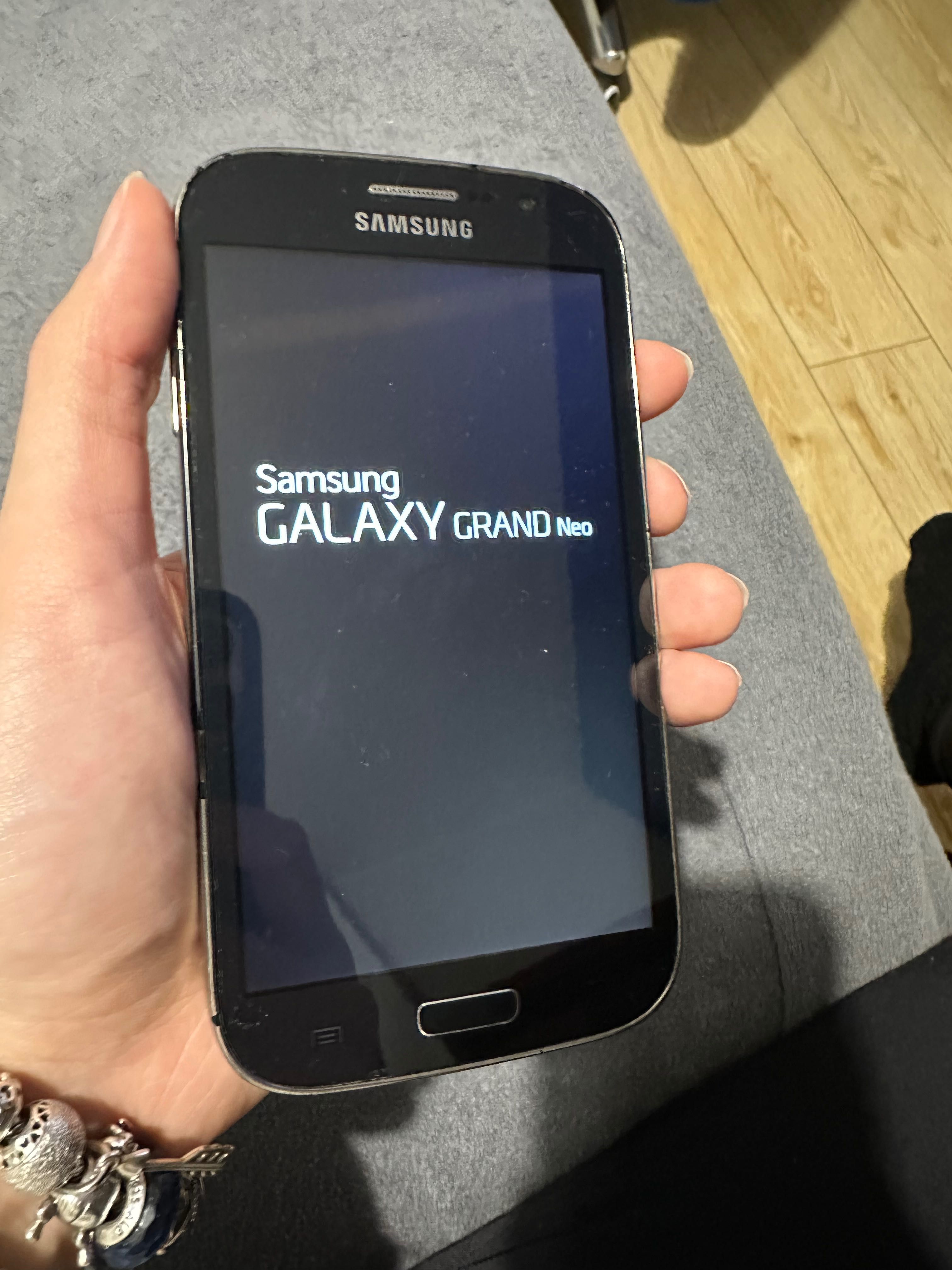 Samsung Galaxy GRAND NEO