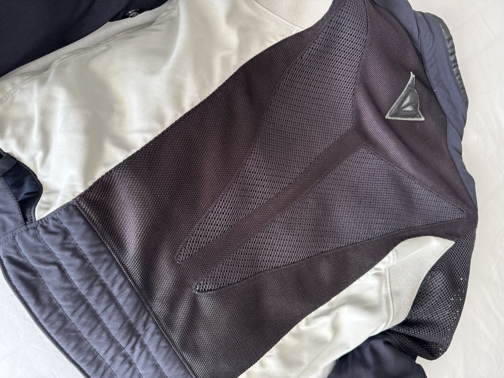 Casaco Dainese verão