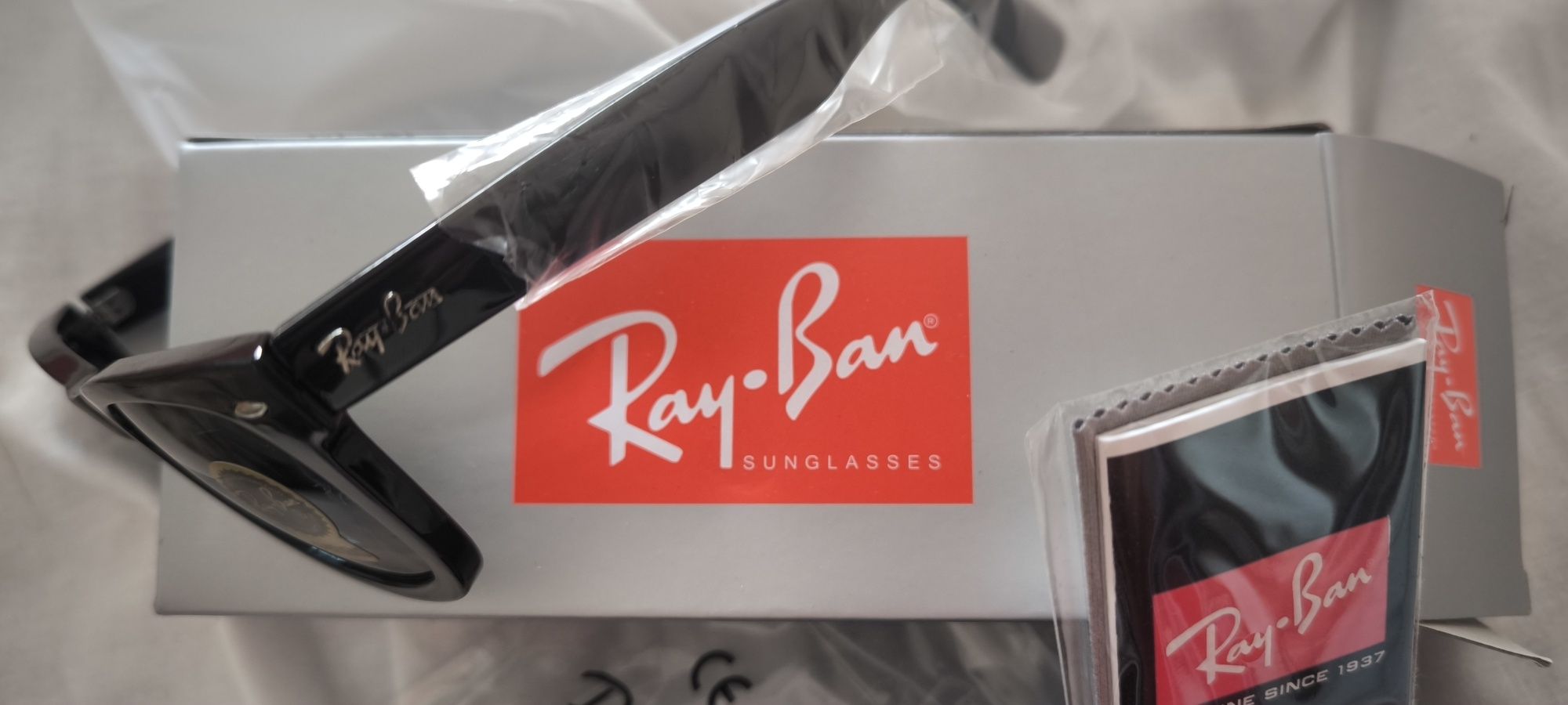 Óculos Ray Ban novos com caixa