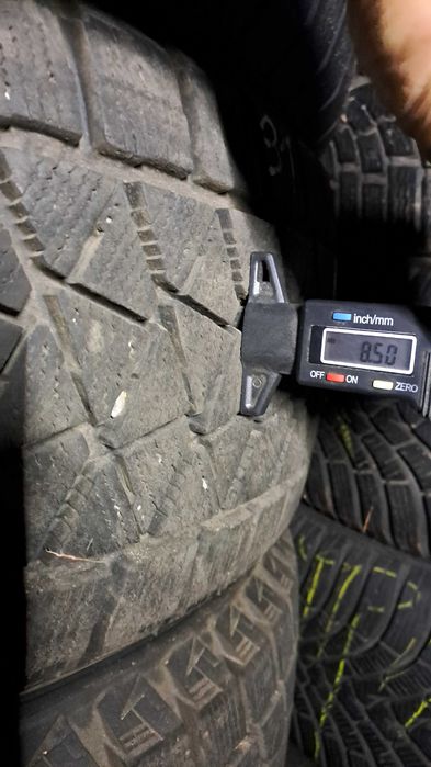 4x Opony 235 55 R 18 Bridgestone Blizzak 4szt jak NOWE