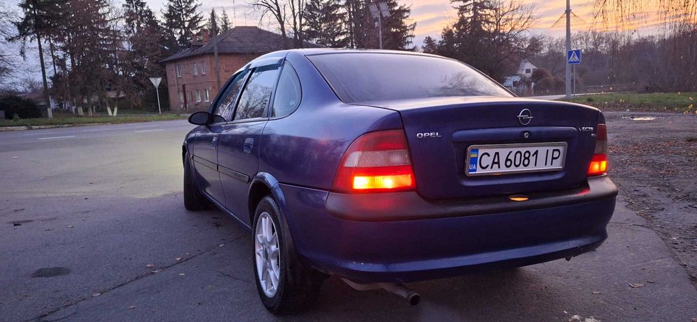 Оpel Vectra 1.8 L